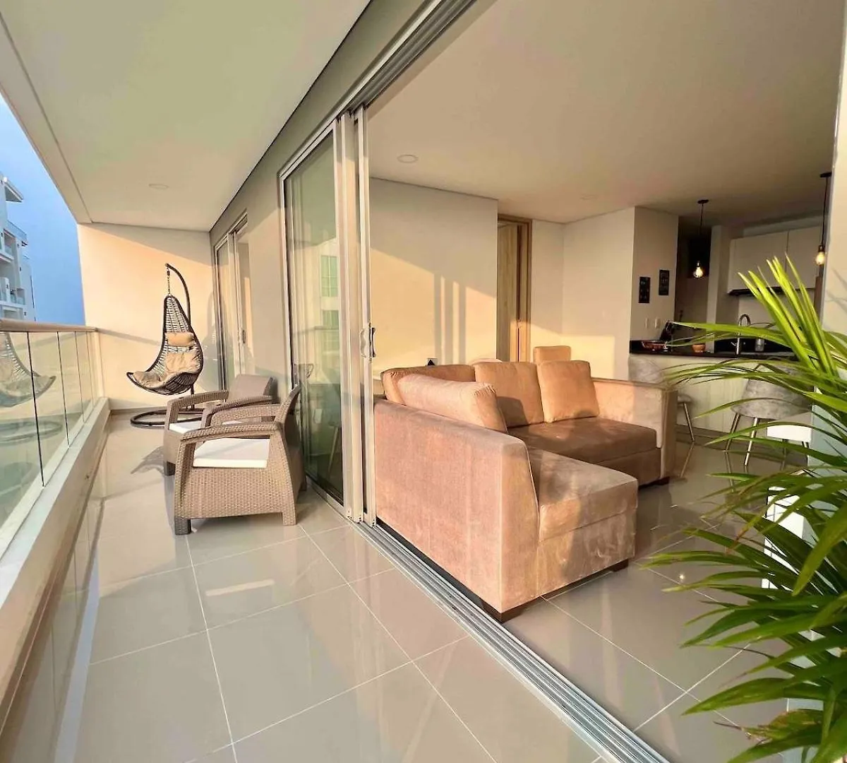 Contatti di Apartamento Moderno Y Lujoso Con Vista Al Mar Piso 1903 - Cerca A Ciudad Amurallada